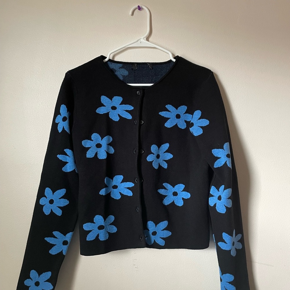 Sweater size L